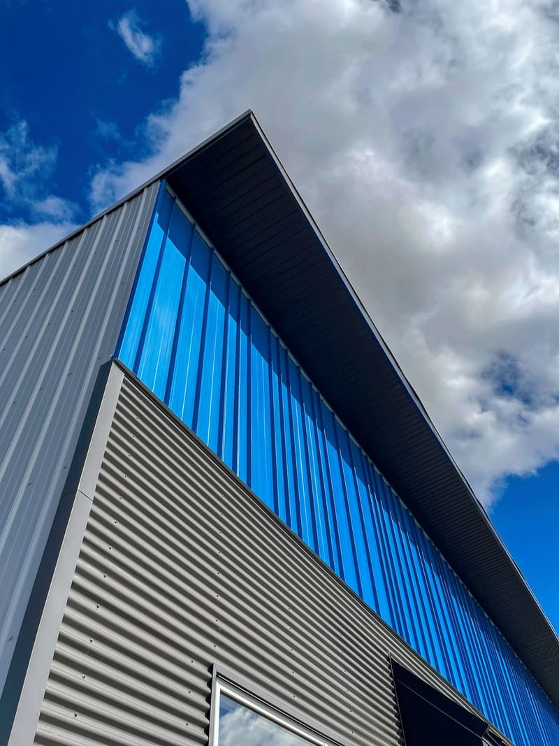 Fechamento de Galpão e Fachadas