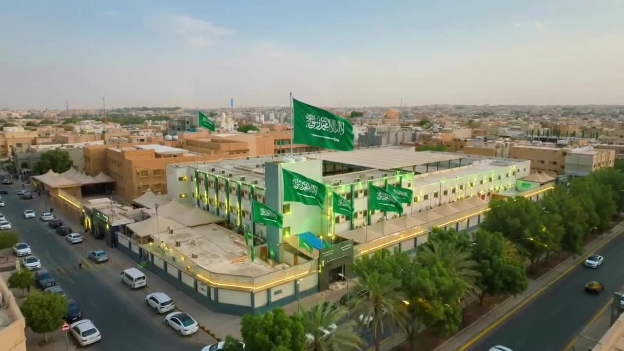 هناك أوطانٌ تُحكى قصتها… وهناك وطنٌ تُصنع قصته كل يوم. 