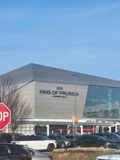 My Visit to the King of Prussia Mall During Christmas Season