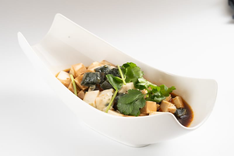 7- TOFU CON HUEVO CENTENARIO 皮蛋豆腐