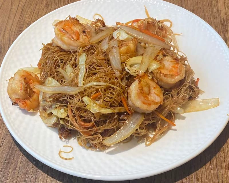 53- FIDEOS DE ARROZ SALTEADOS CON GAMBAS AL ESTILO CHINO 鲜虾炒粉干