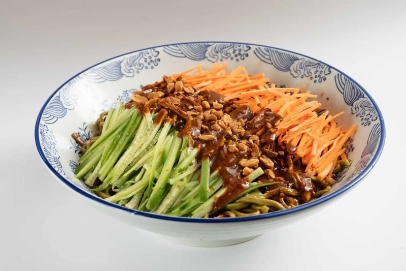 36- TALLARINES CON SALSA DE SÉSAMO 麻酱凉面