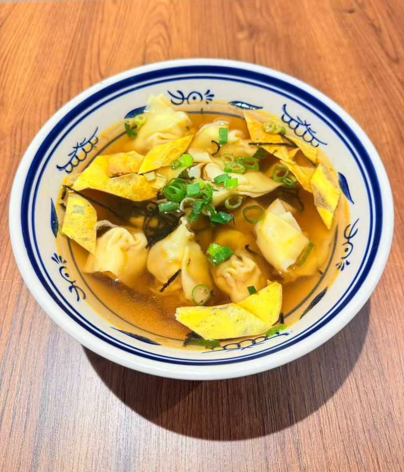 37- SOPA DE WANTUN CON CERDO Y GAMBAS 馄饨汤
