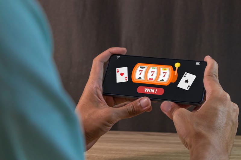 Slot Games &amp; Traditional Gaming