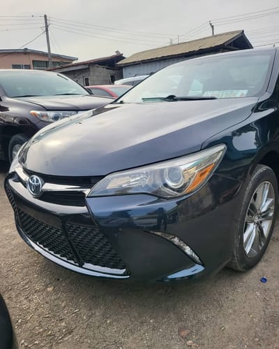 Toyota Camry 2015