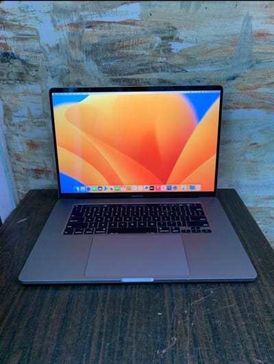 MacBook Pro 2019 i9