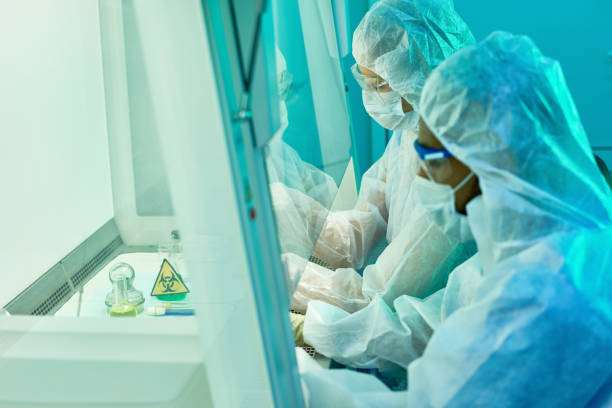 LE VIRUS ET LES "VACCINS" COVID-19 SONT-ILS DES ARMES BIOLOGIQUES?