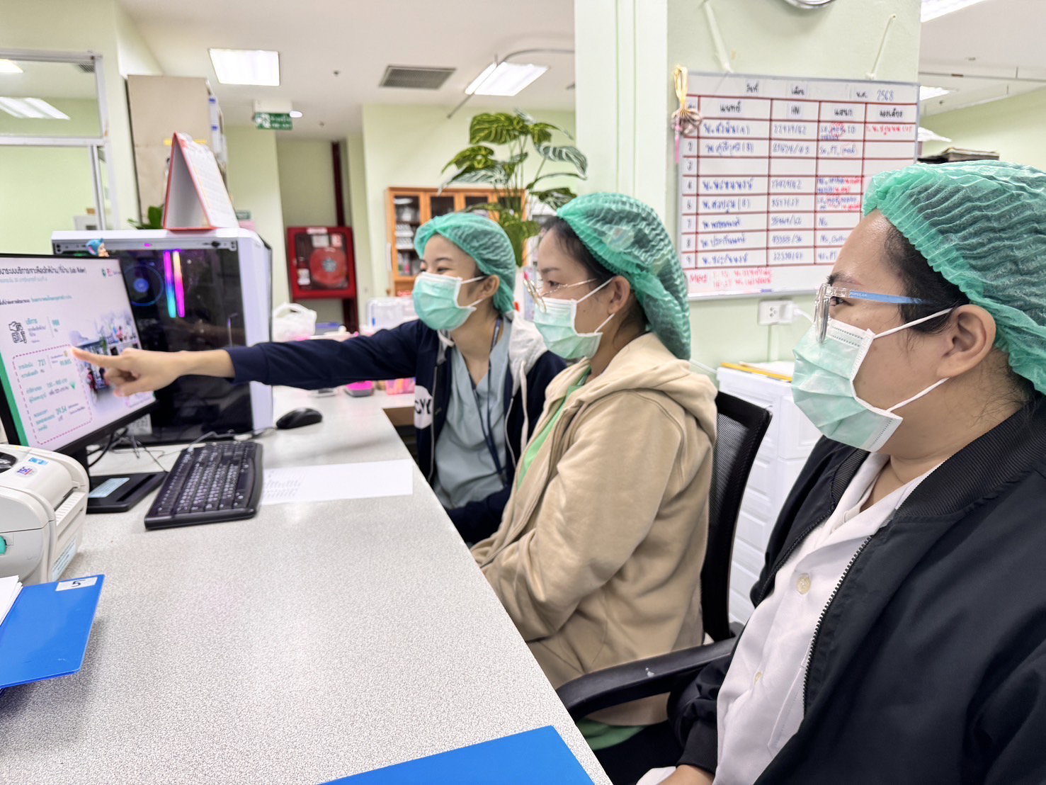 ทบทวนและนำเสนองานวิชาการรายสัปดาห์