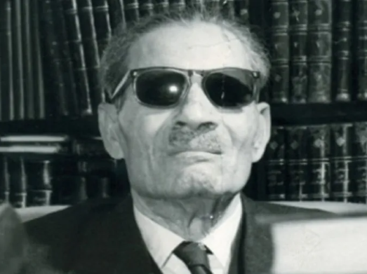 عميد الأدب العربى طه حسين