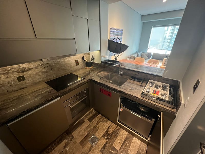 Dubai Marina 1-Bedroom Sea View Apartment for Rent