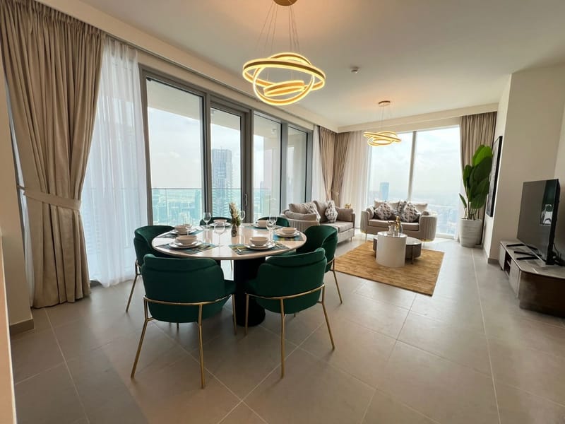 Downtown Dubai 3-Bedroom Fully Furnished Apartment for Annual Rent