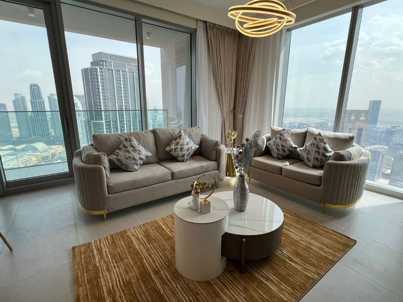 Downtown Dubai 3-Bedroom Fully Furnished Apartment for Annual Rent