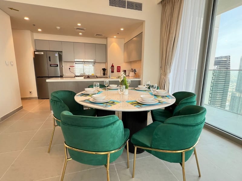 Downtown Dubai 3-Bedroom Fully Furnished Apartment for Annual Rent