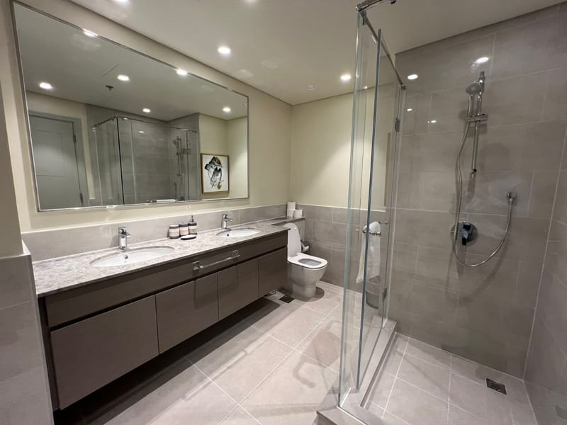 Downtown Dubai 3-Bedroom Fully Furnished Apartment for Annual Rent