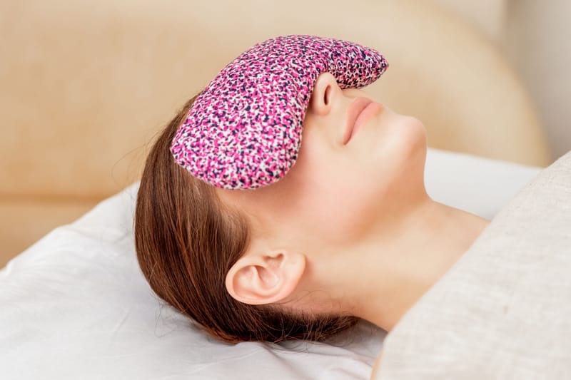 טיפול משלים להקלה יומיומית (קומפרסים חמים)