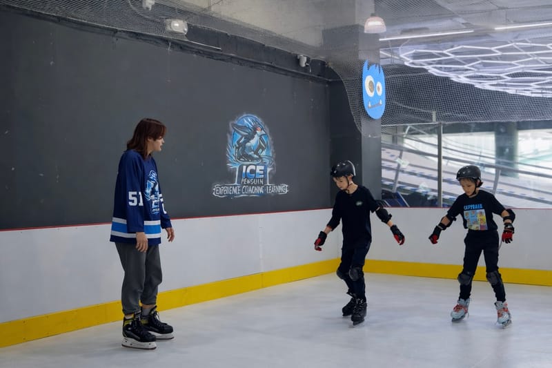 Ice Skating Camp for Teens (Aged 13 to 17)