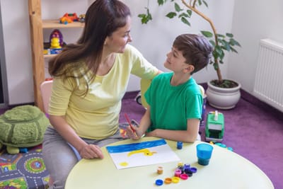 גמגום כבעיה רגשית                                    (הסתכלות הוליסטית והקשר בין גוף לנפש)