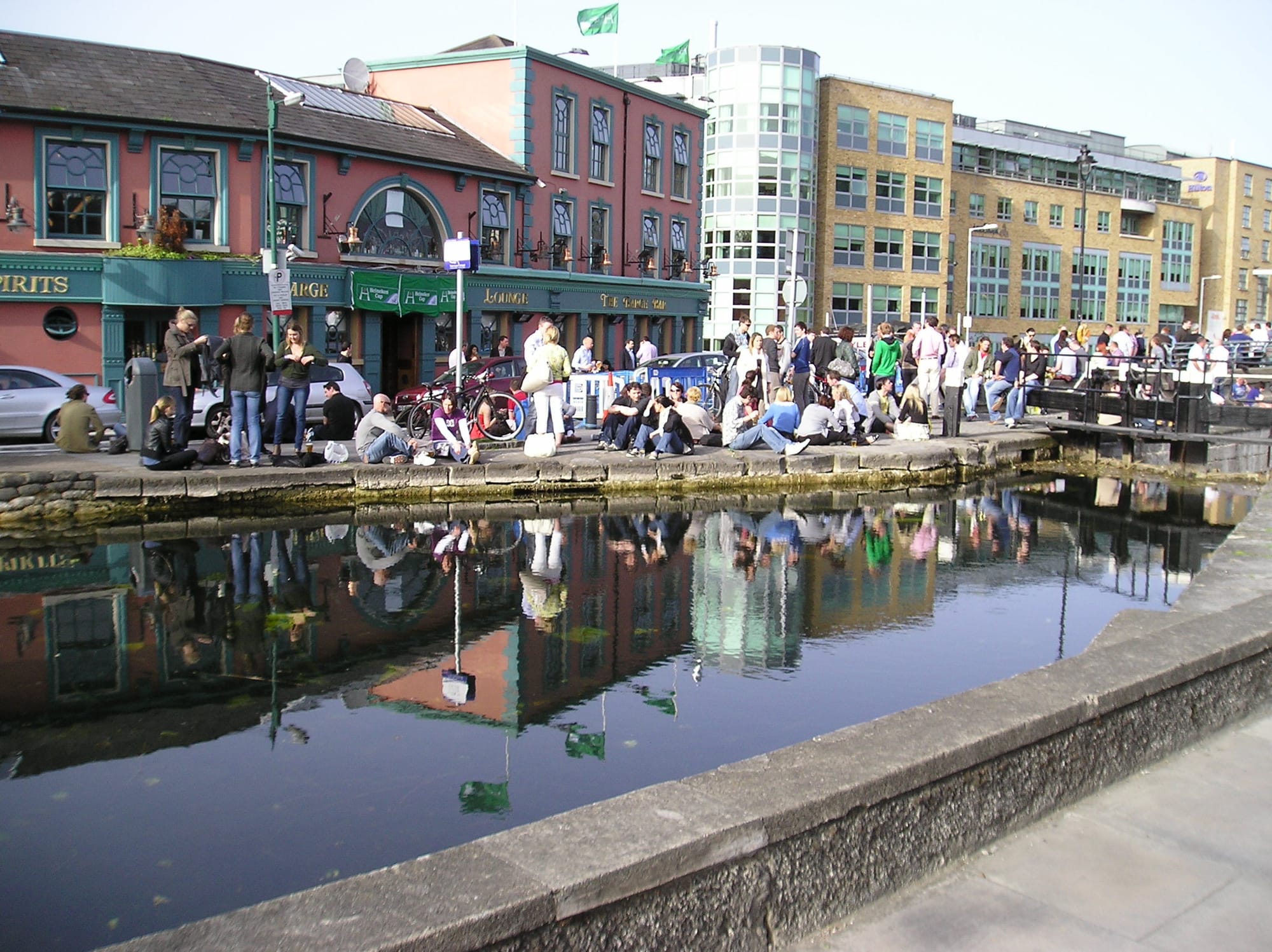 2011 05 Grand Canal Dublin Ranelagh the Barge pub