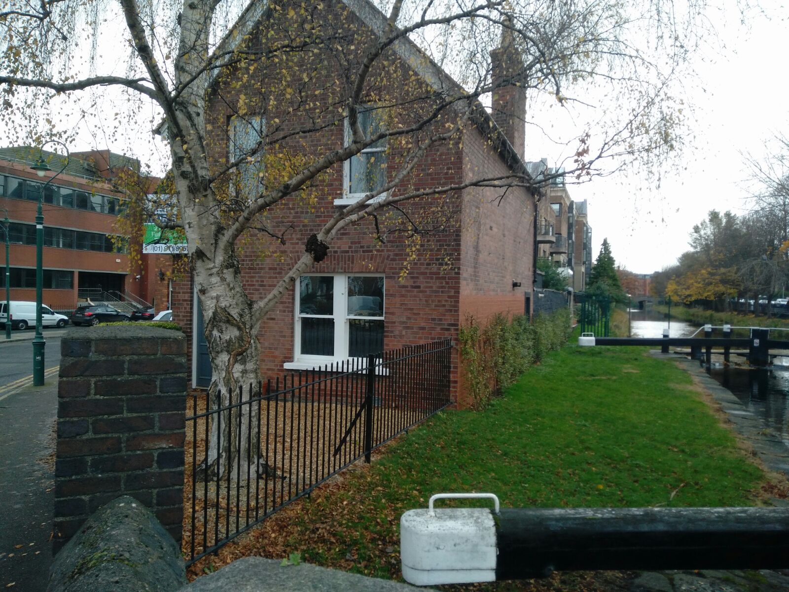 2018 01 Grand Canal Dublin former lock house for sale lock C2