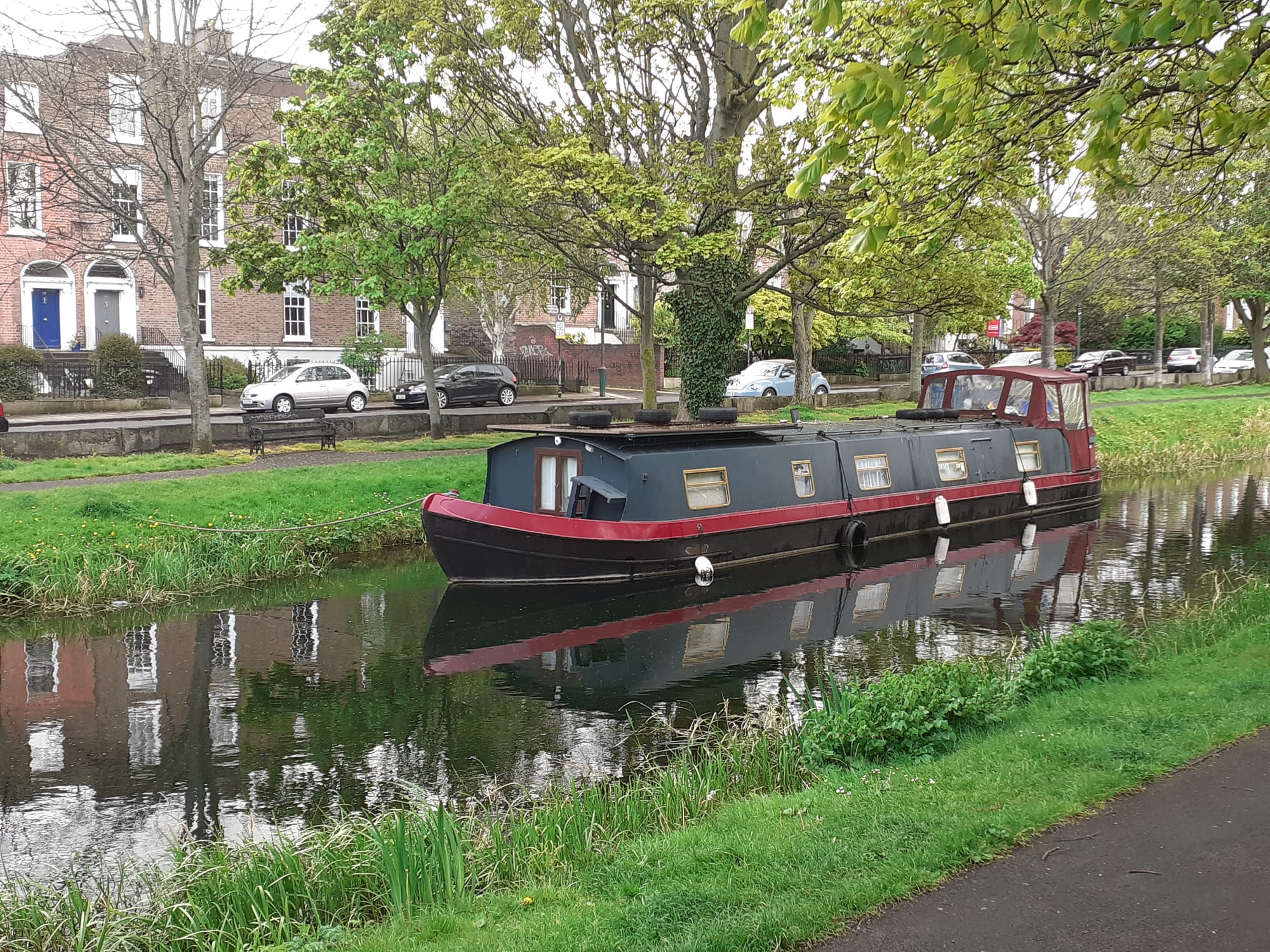 2020 05 01st Grand Canal Dublin Leeson Street city moorings