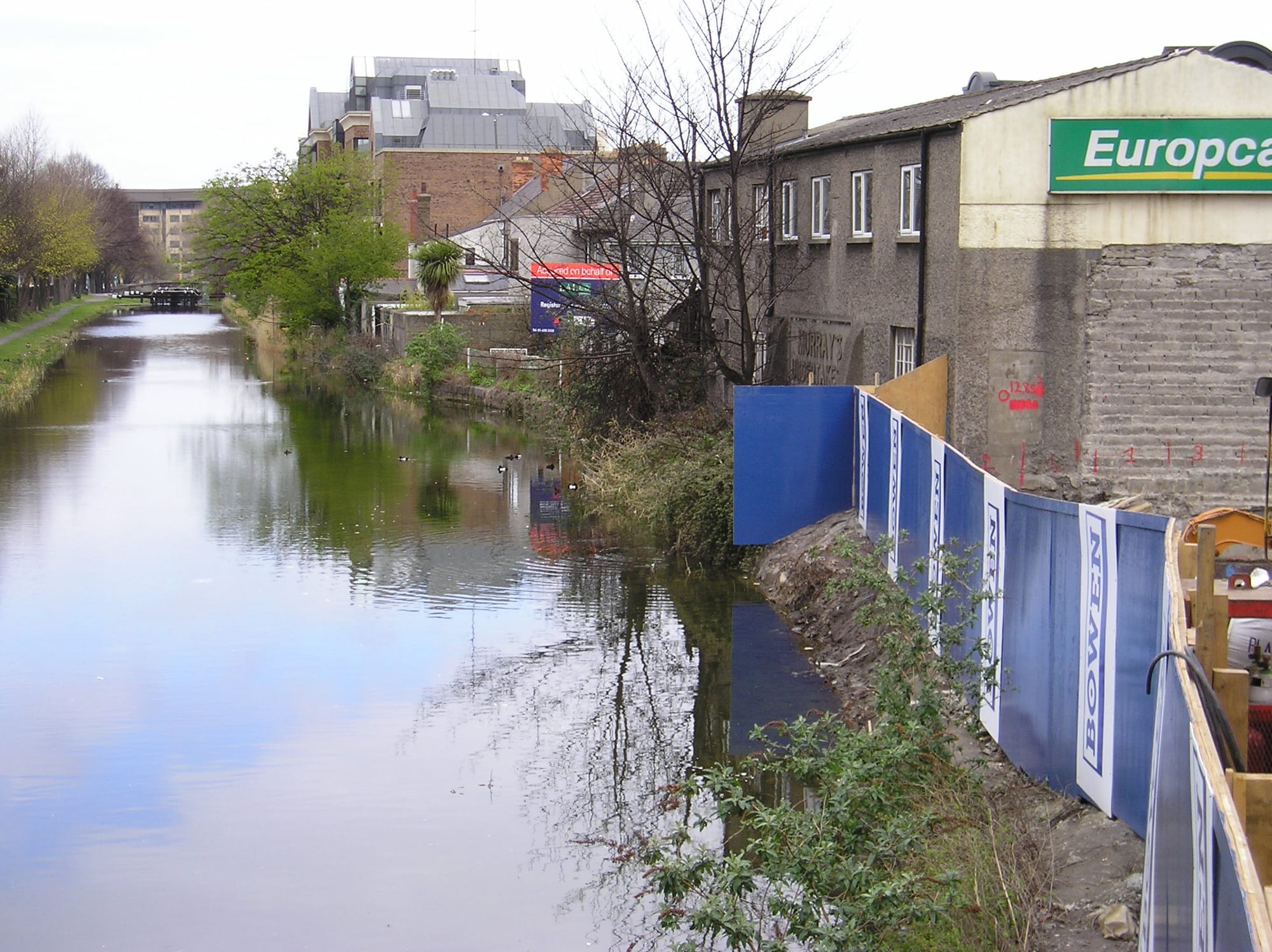 2006 04 15th Grand Canal Dublin Percy Place Baggot Street Bridge former Dunnes coalyard construction