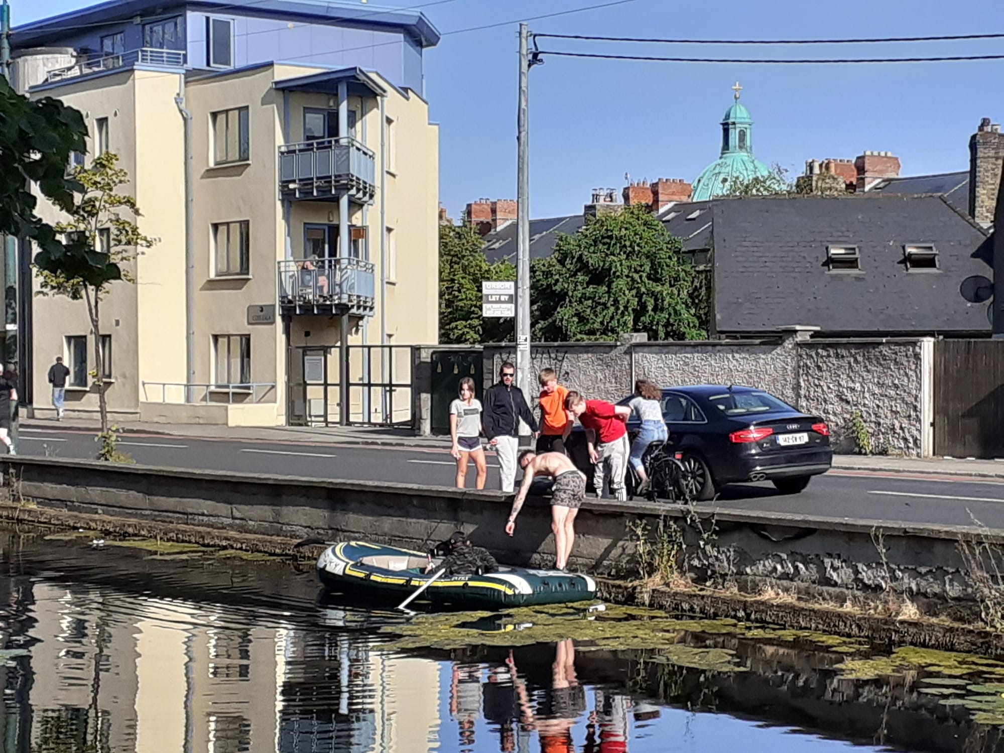 2020 05 01st Grand Canal Dublin Portobello paddlers