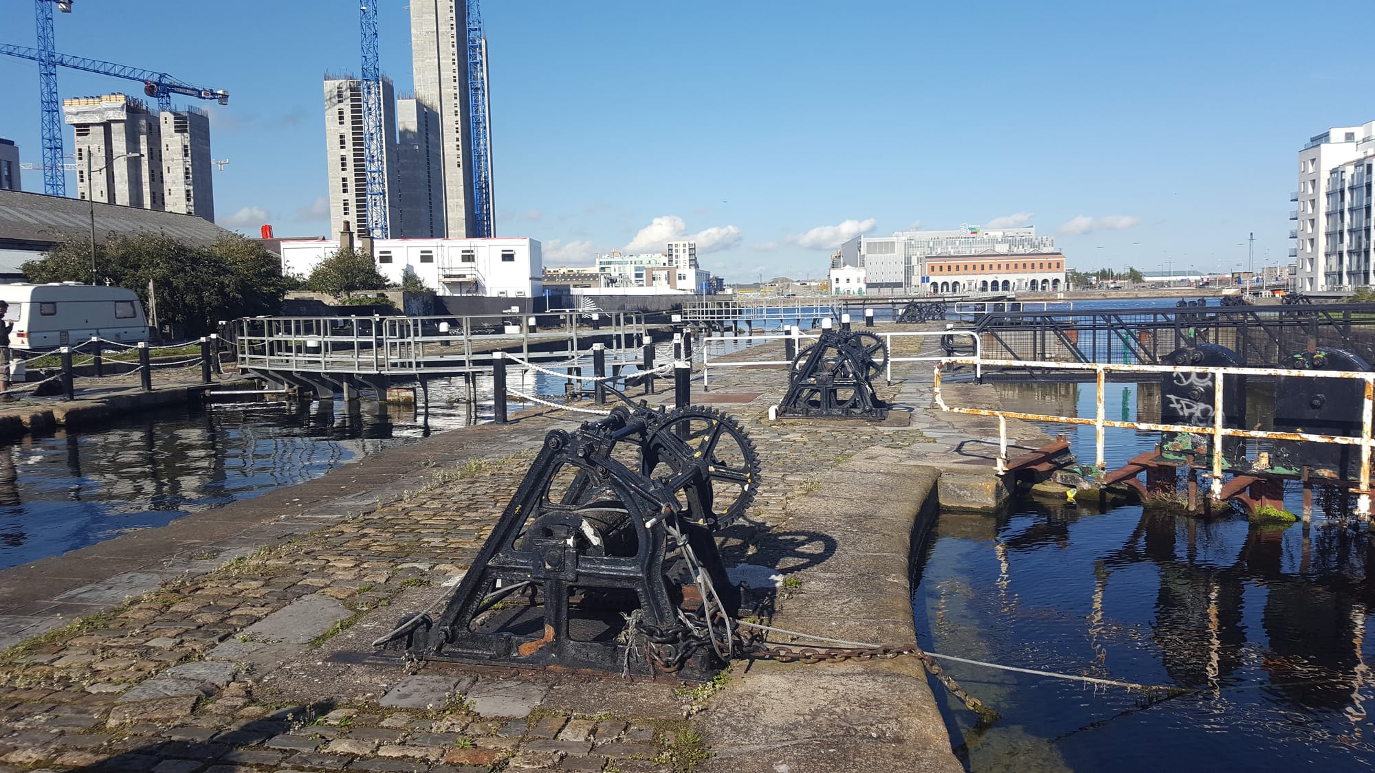 2016 10 02nd Grand Canal Basin Dublin, single storey lock keepers cottage in ruins