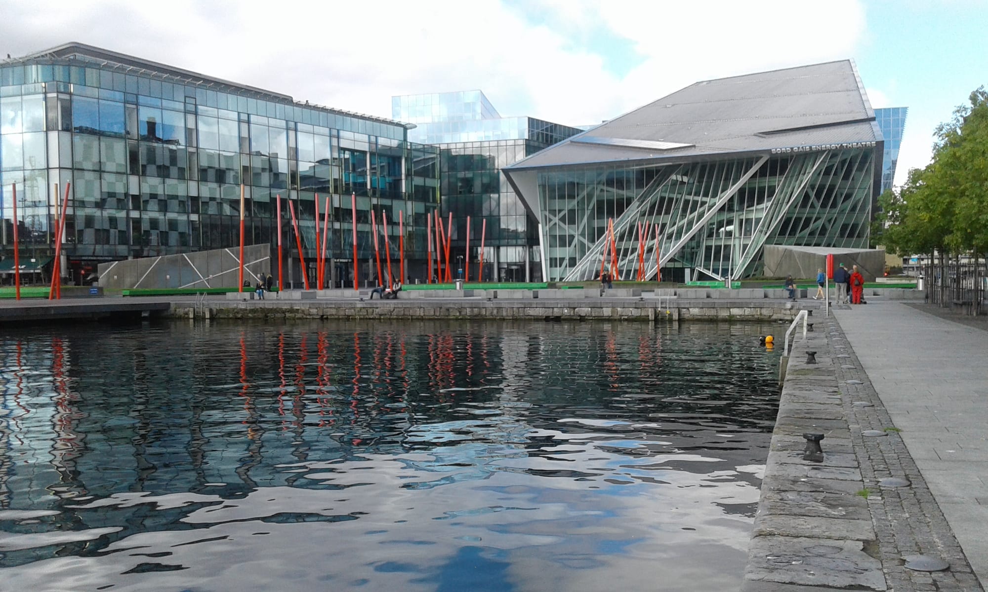 2017 09 17th Grand Canal Dublin Basin Bord Gais theatre