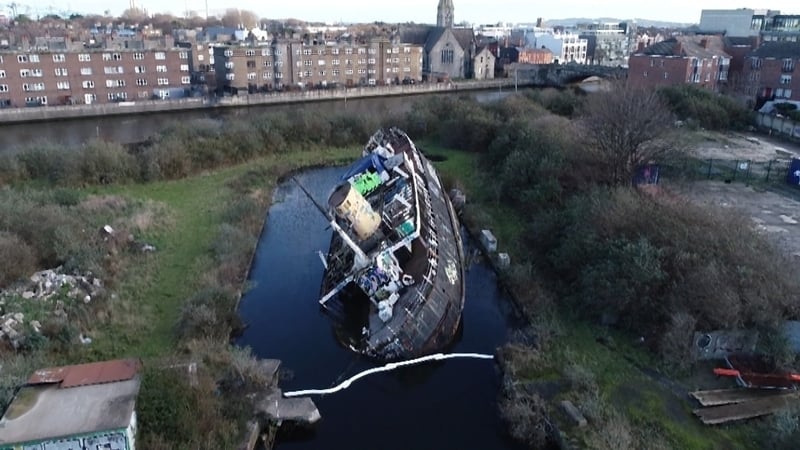 Grand Canal Basin Dublin 4, Naomh Eanna decays in dry dock