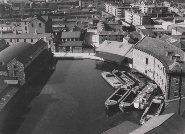 1940s Grand Canal Dublin 8 James Street Harbour in the trading days