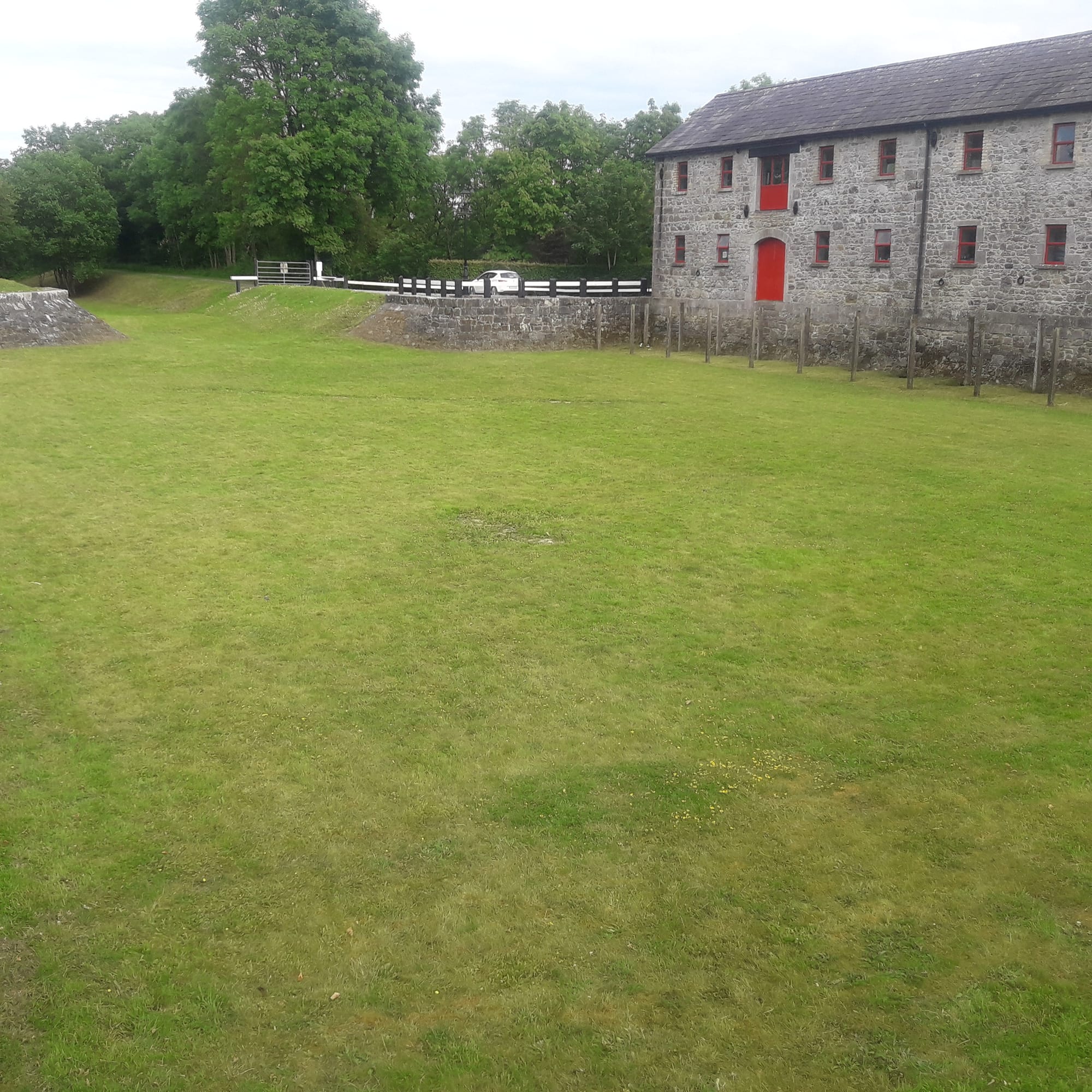 2019 06 21st Grand Canal Kilbeggan harbour awaits water since restoration in year 2000