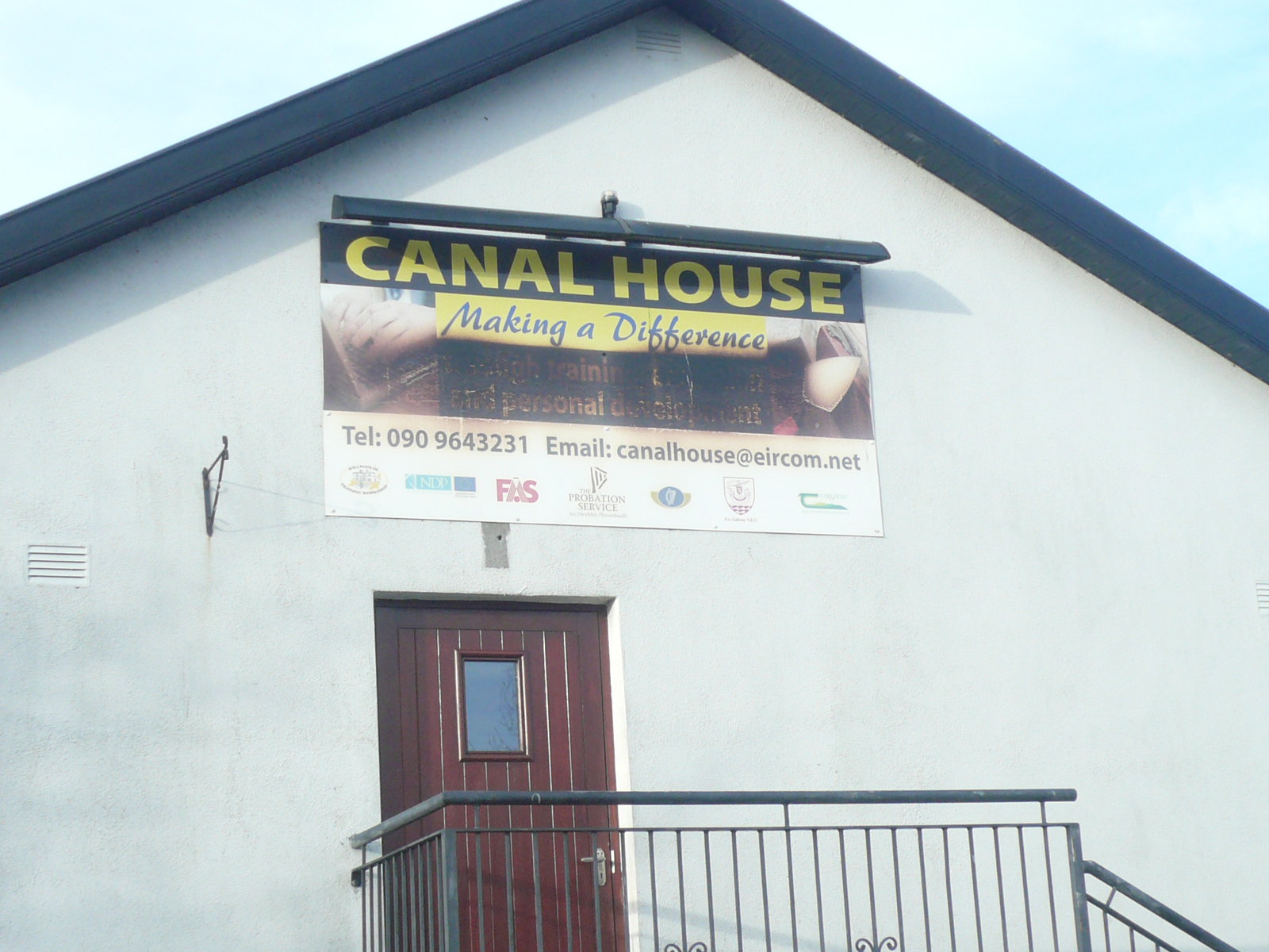 2017 12 Grand Canal Ballinasloe, house name recalls the Grand Canal