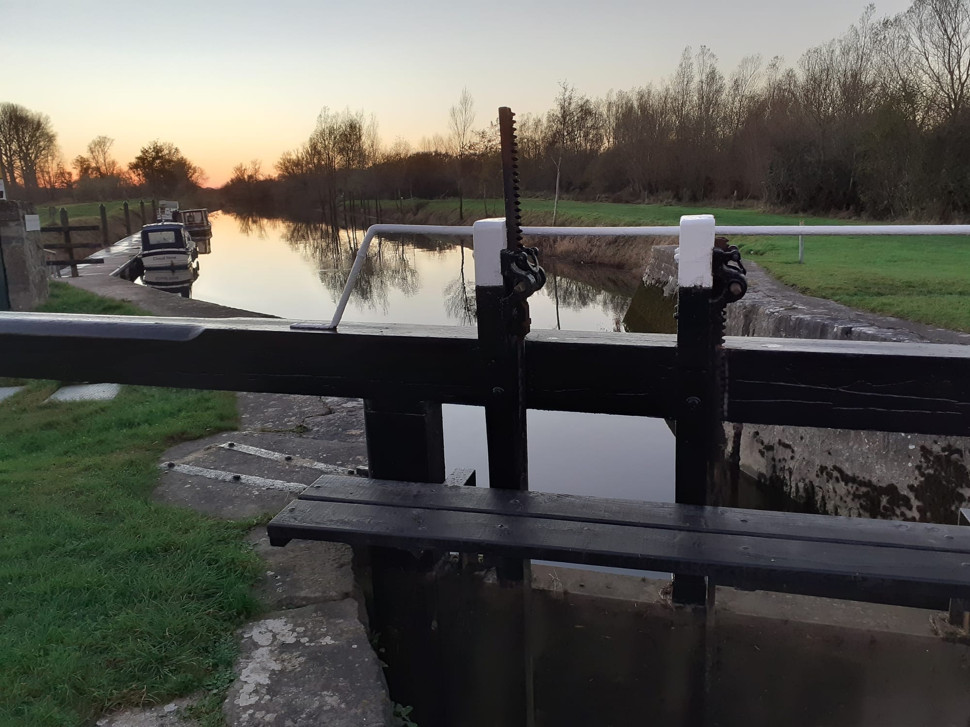 2021 11 Grand Canal Shannon Harbour Lock 36 sunset at the end of the line