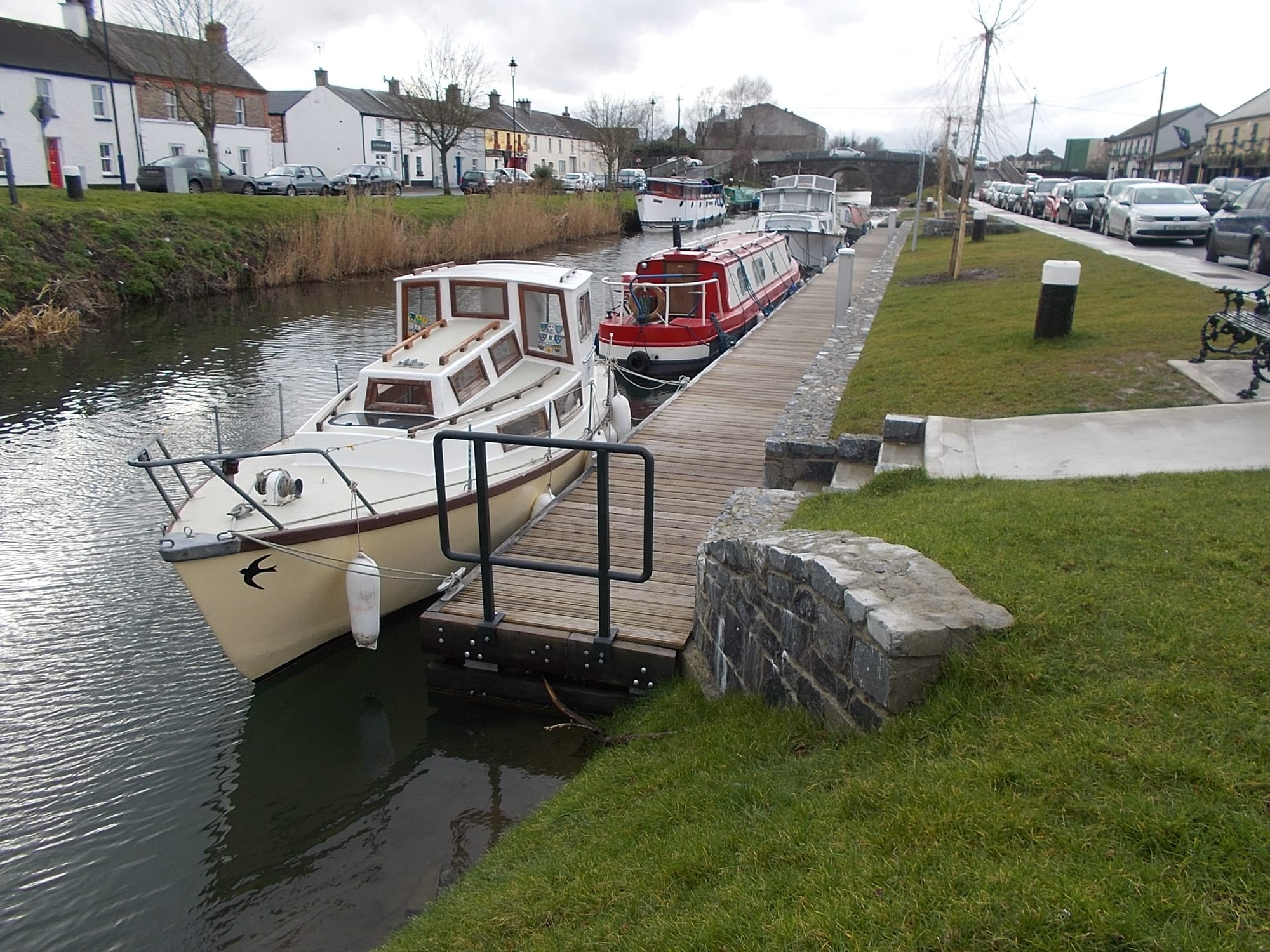 2015 06 Grand Canal Sallins Residential Moorings