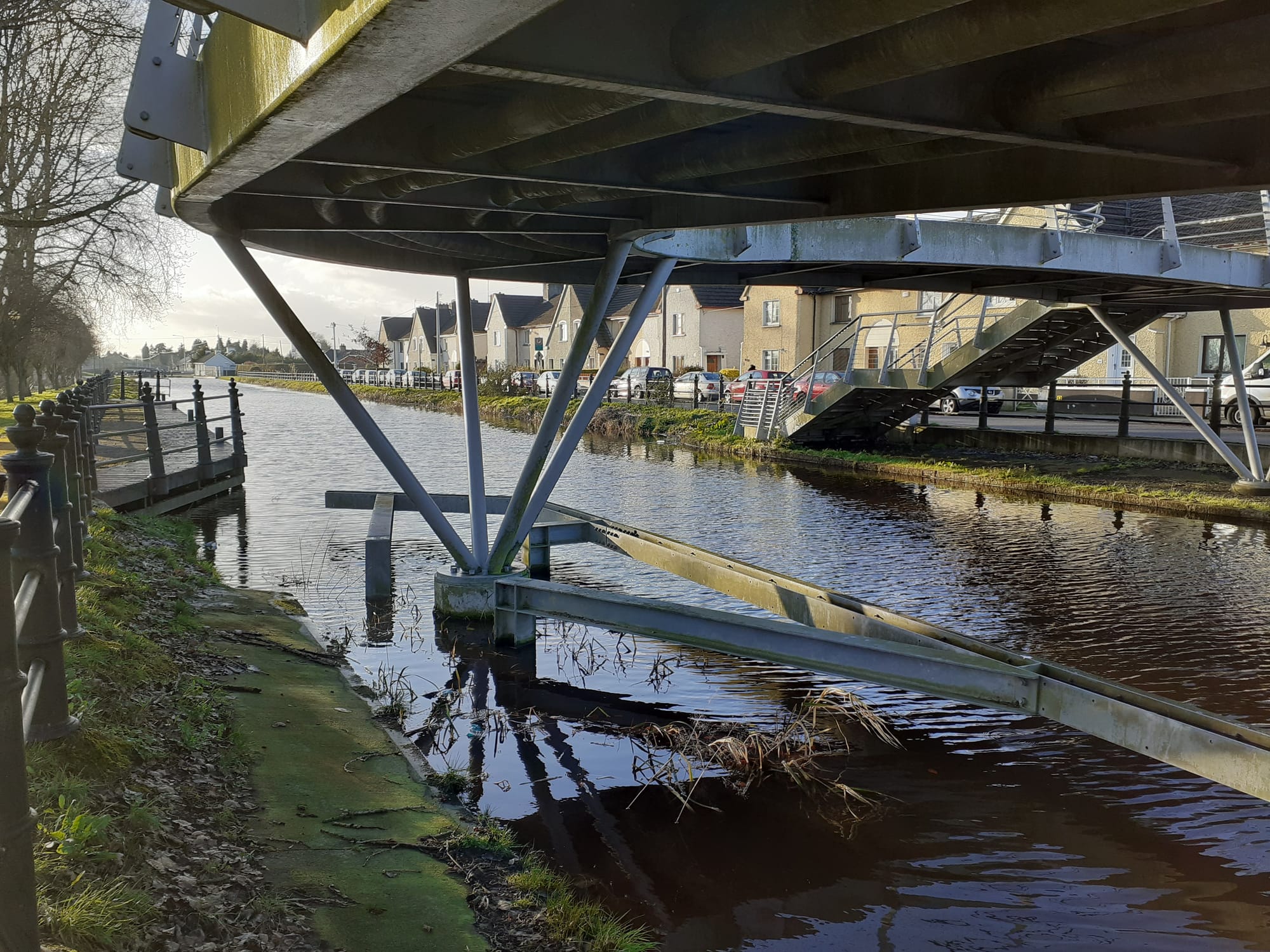 2020 03 01st Grand Canal Tullamore new pedestrian bridge too low and blocks towpath