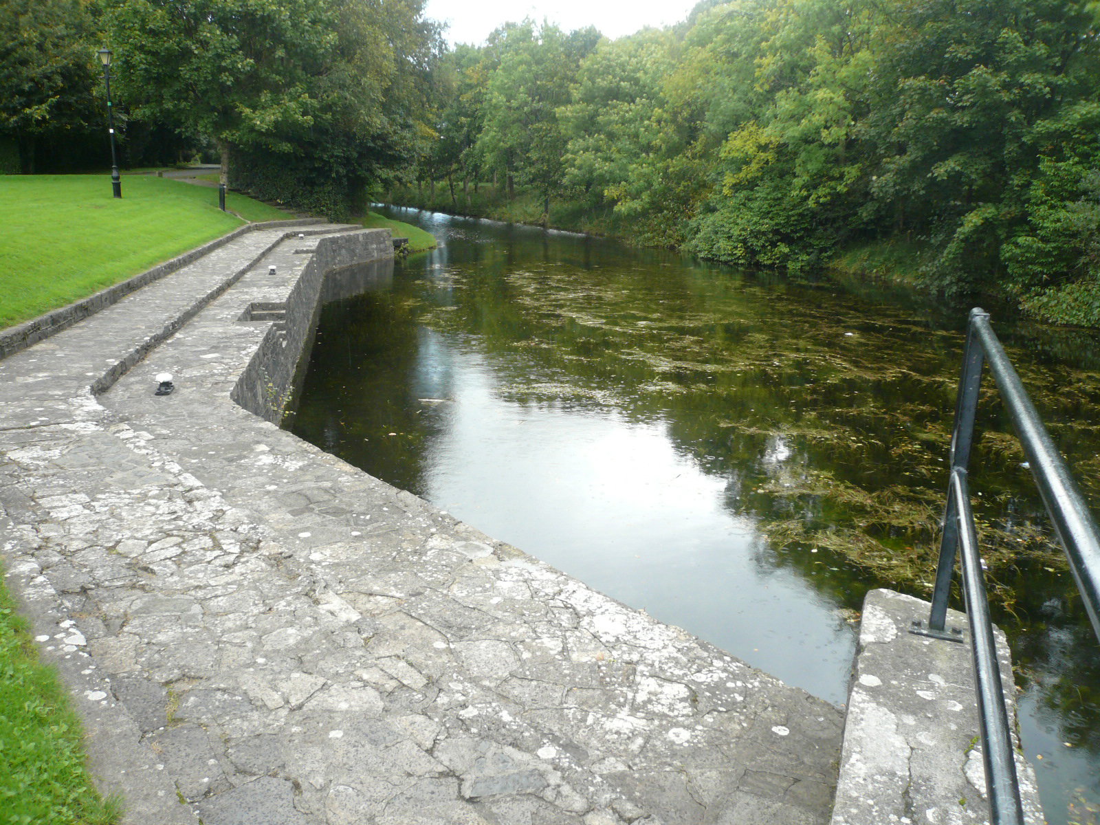 2016 09 Royal Canal Enfield Harbour
