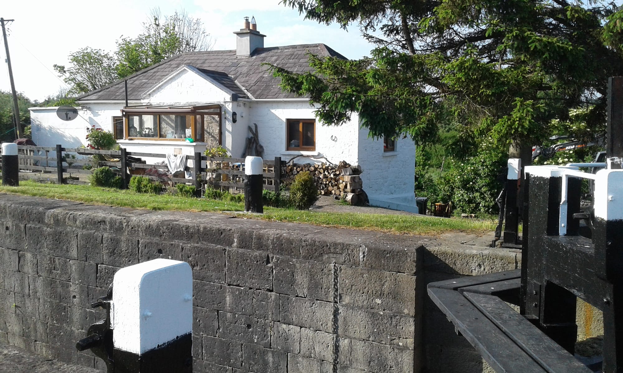 2018 07 Royal Canal Dublin 11th Lock