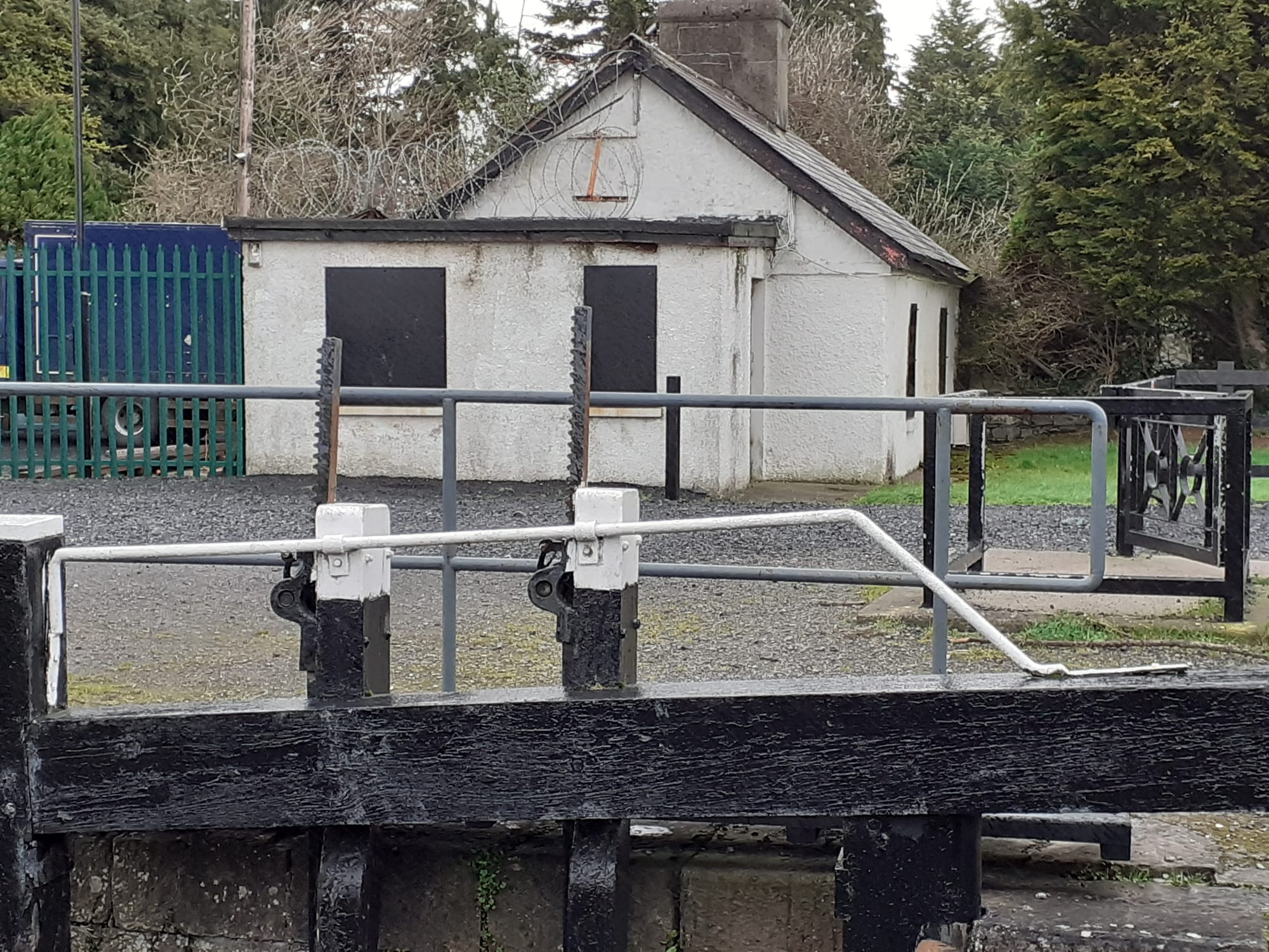 2020 02 20th Royal Canal 13th lock Dee Bridge boarded up lock keepers cottage
