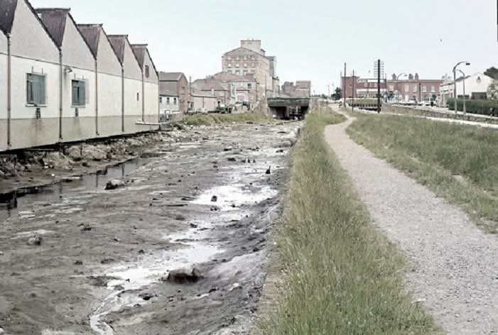000 Royal Canal Dublin Dakota works at abandoned canal Phibsborough by Des Gunning