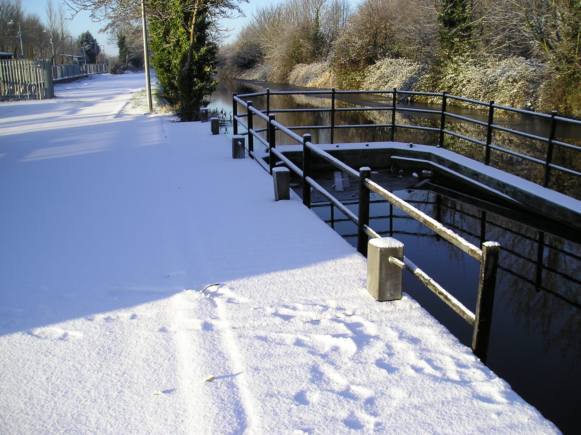 2009 Royal Canal Castleknock  floating boathouse