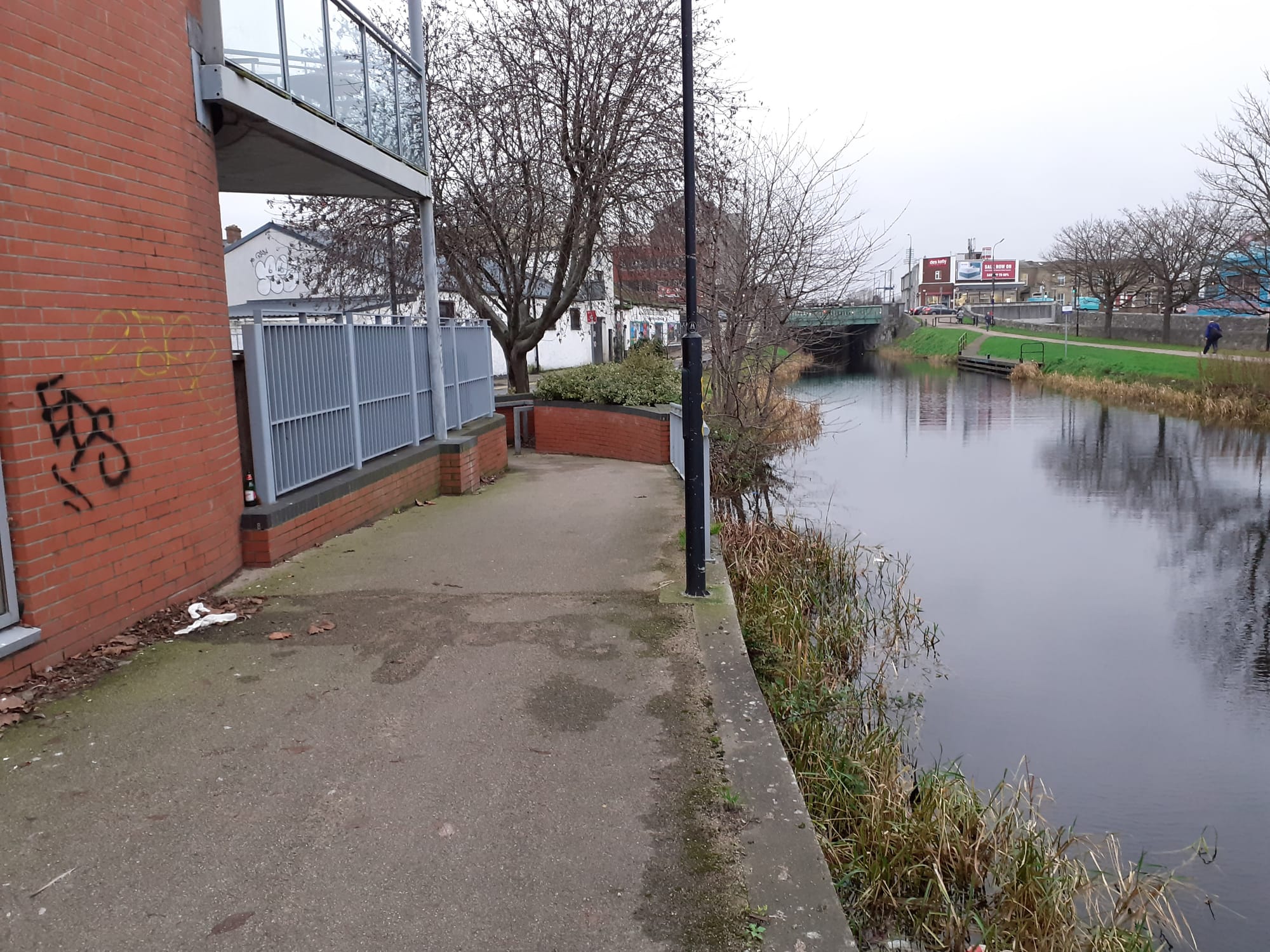2019 12 Royal Canal Dublin Lock 4, junction for closed Broadstone basin line
