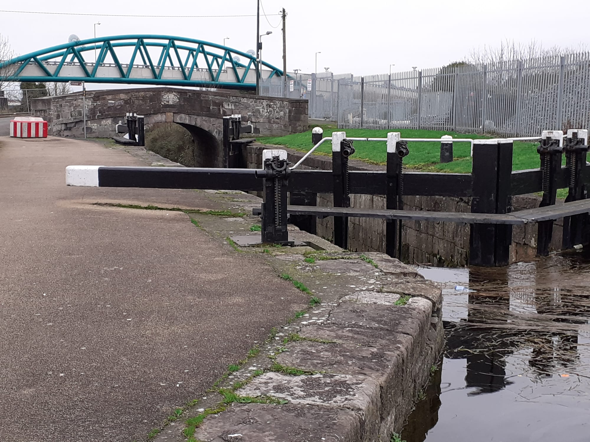 2019 12 Royal Canal Dublin Lock 7