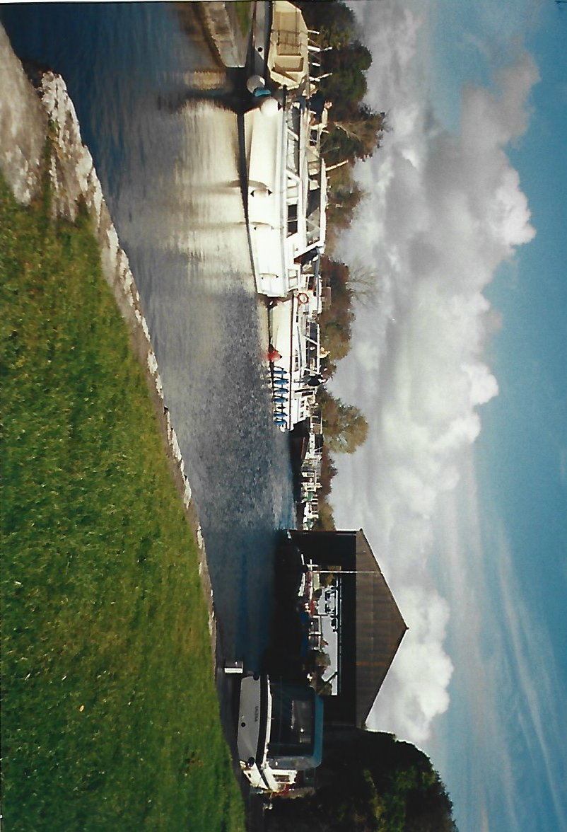 2000 10 Grand Canal Shannon Harbour the sheds
