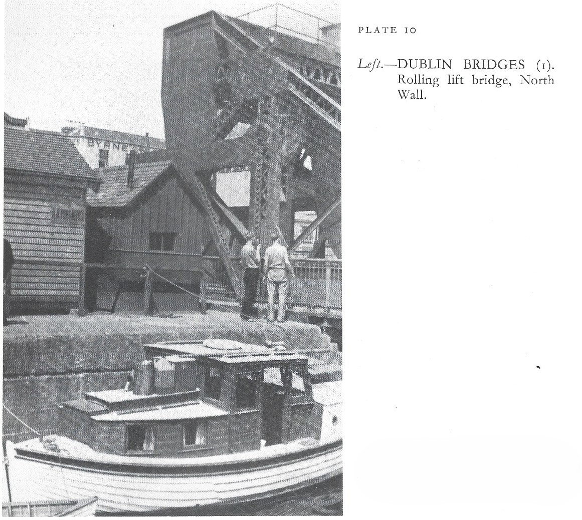 1949 Royal Canal Dublin sea lock River Liffey by Tom Rolt in "Green and Silver"