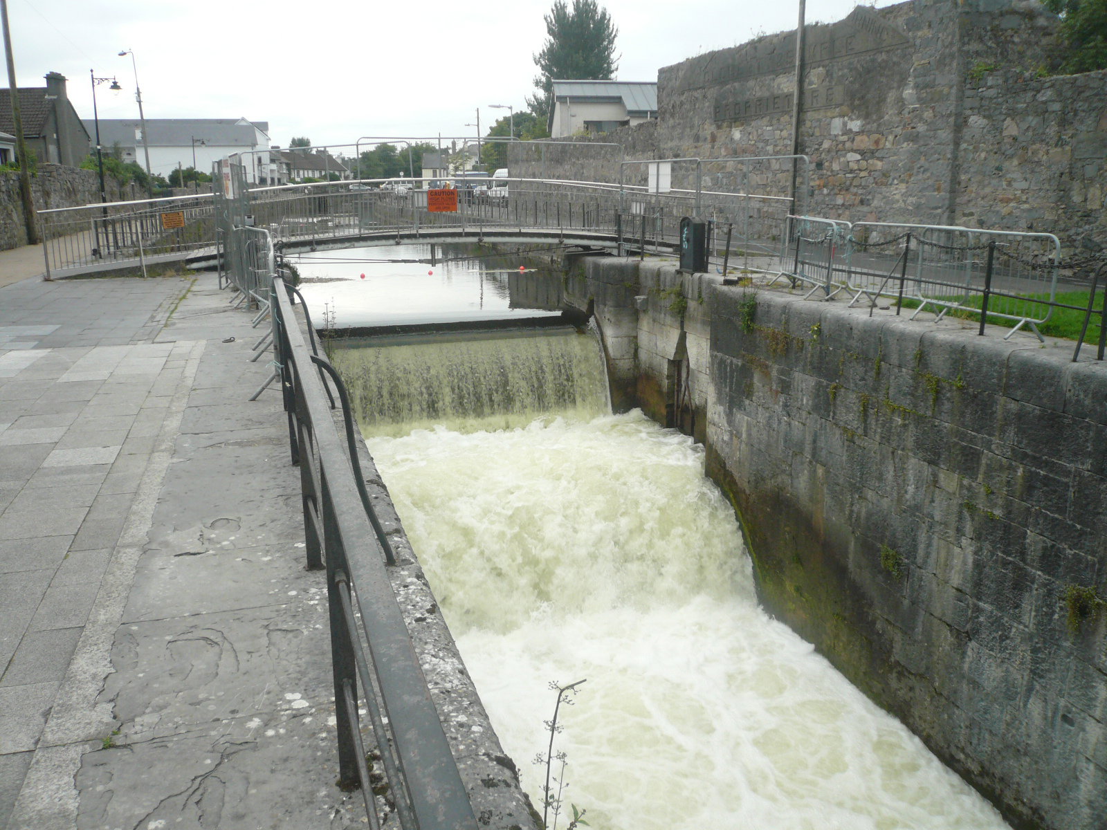 2016 06 Lough Corrib Eglinton Canal Parkaverra Lock Galway, new dam installed