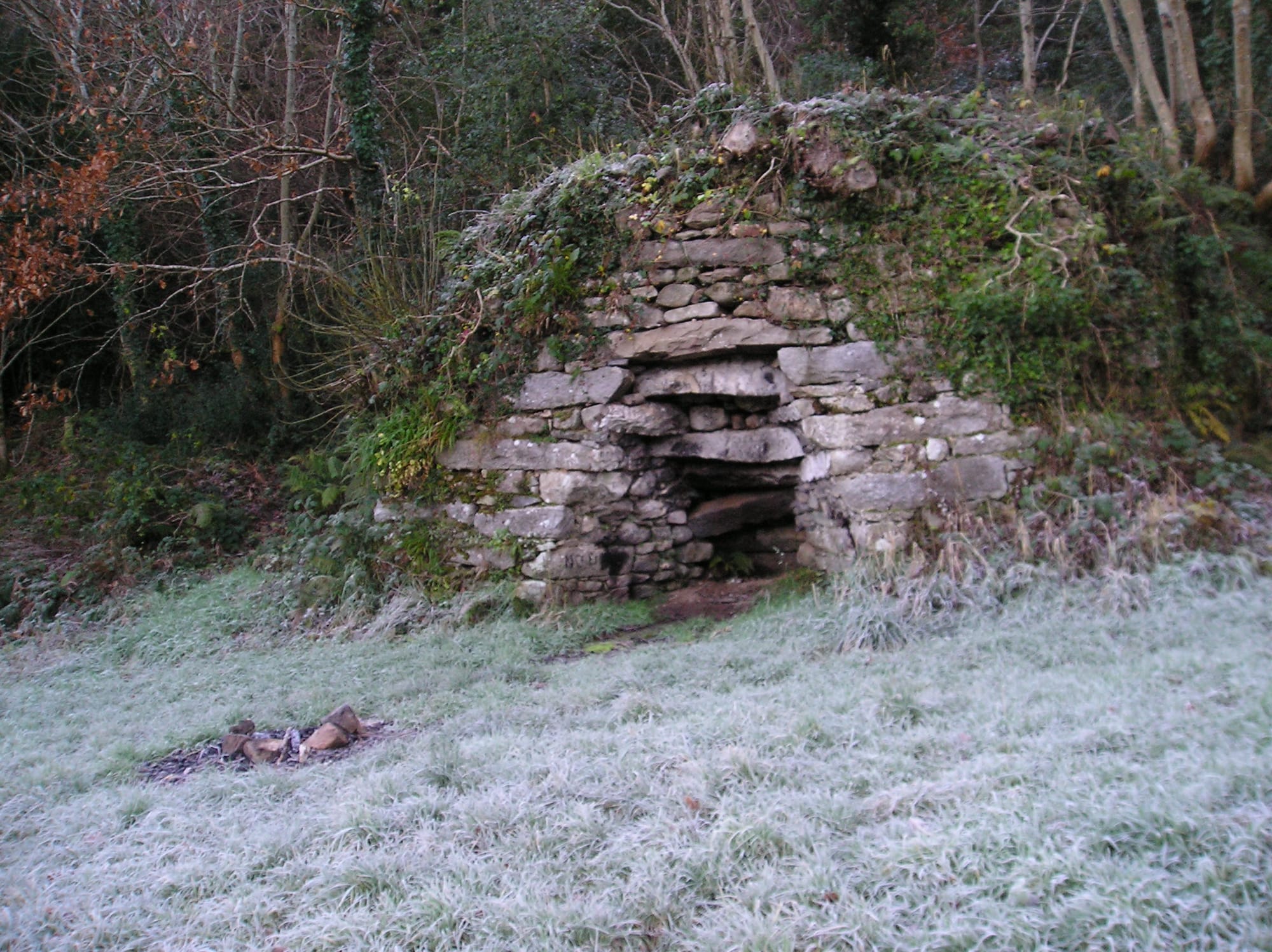 2008 01 River Barrow, St Mullins, Bahanna Wood bake house
