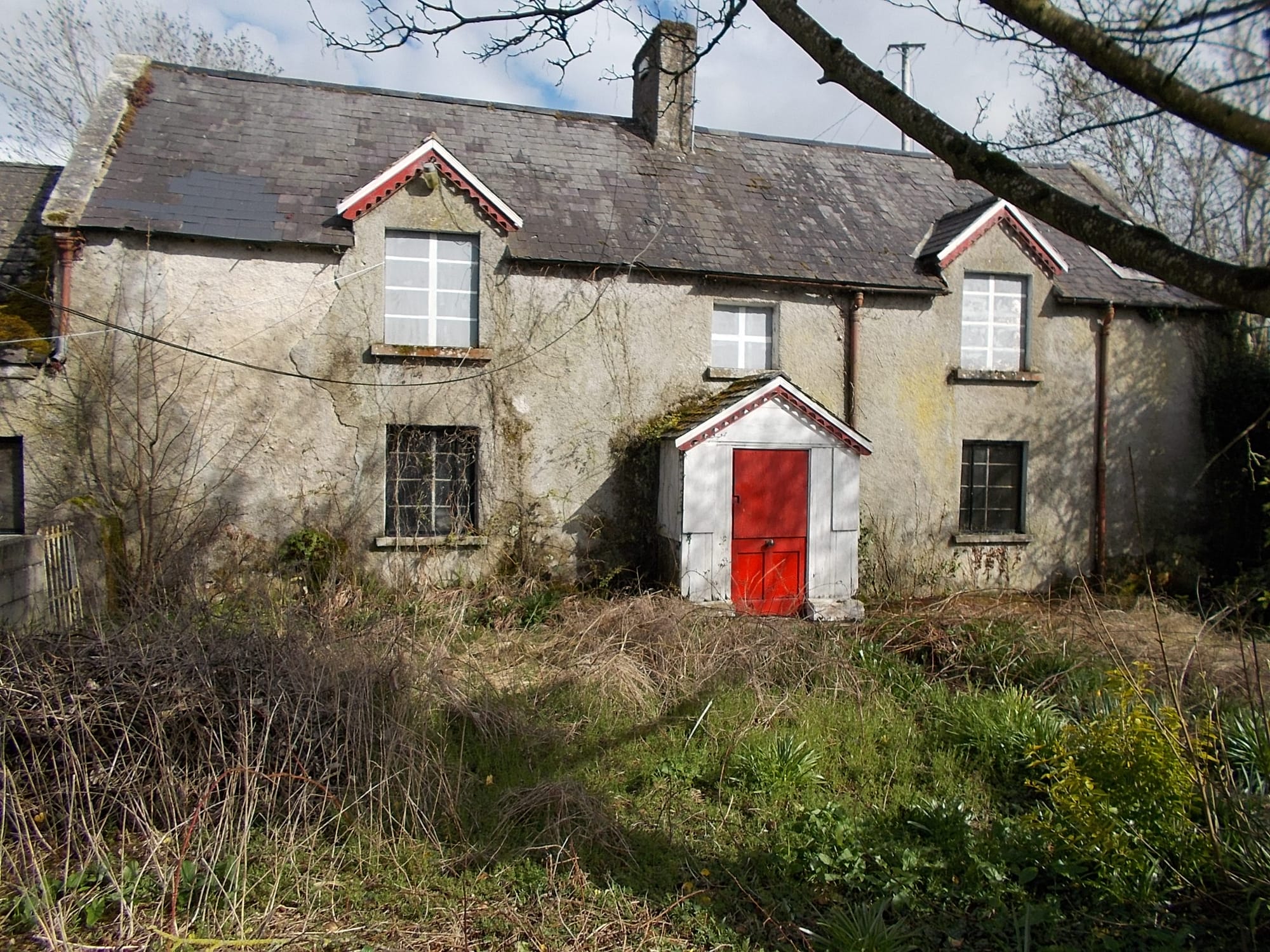 2015 04 River Barrow Fenniscourt, Lock Keepers house