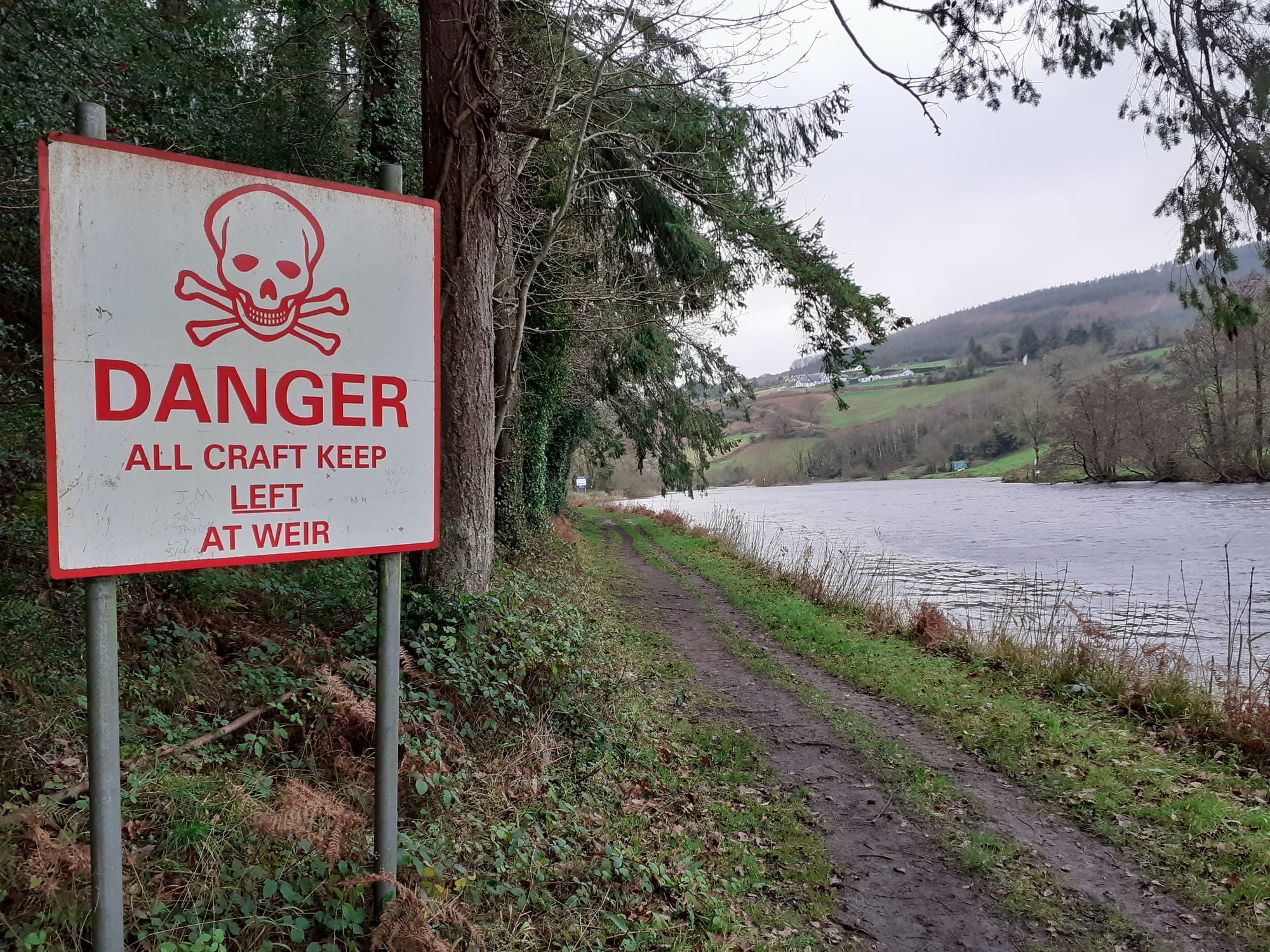 2019 12 28th River Barrow St Mullins river poison symbol