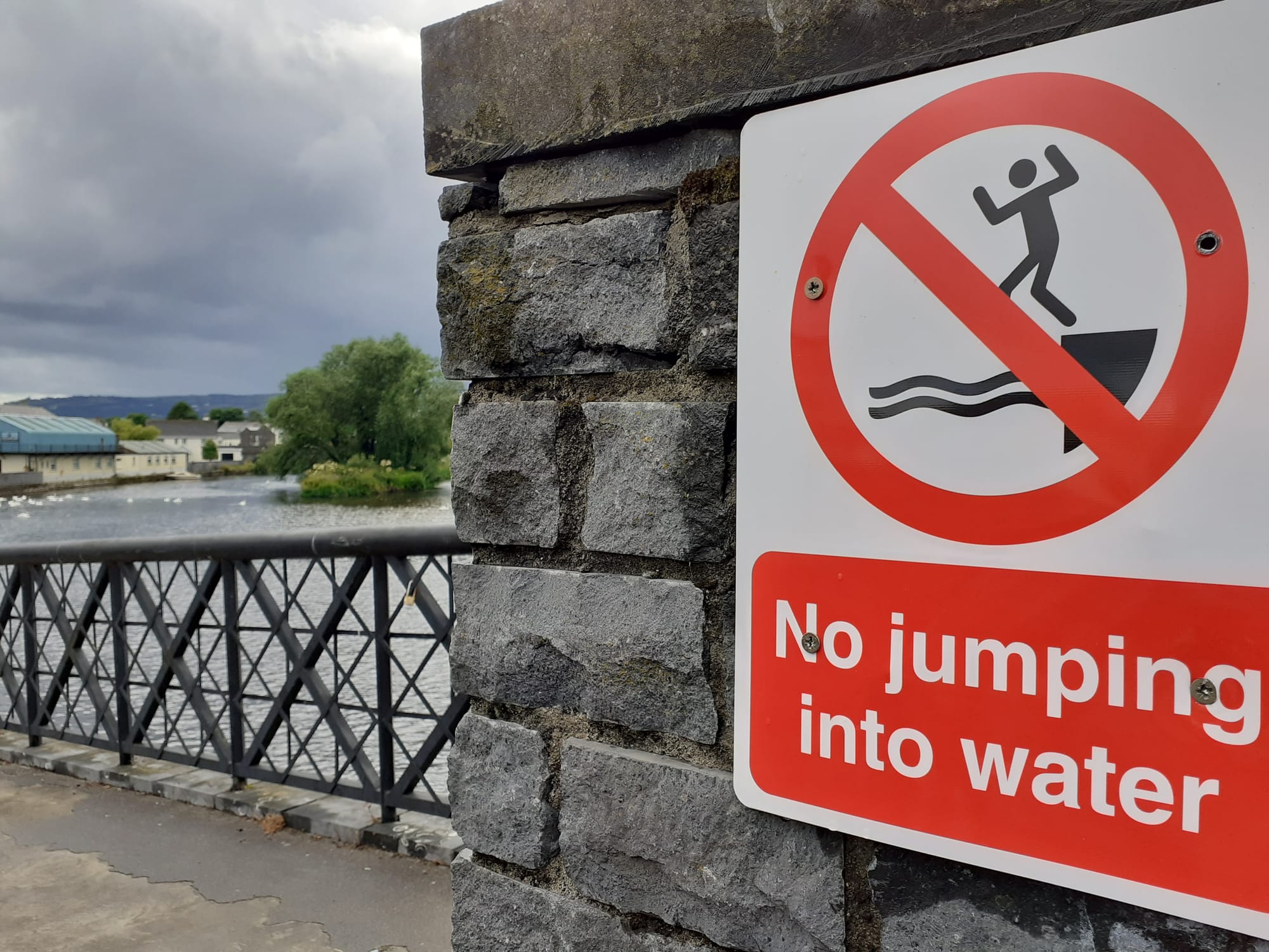 2020 06 27th River Barrow Carlow, pedestrian bridge at the dry dock, Dont Jump!