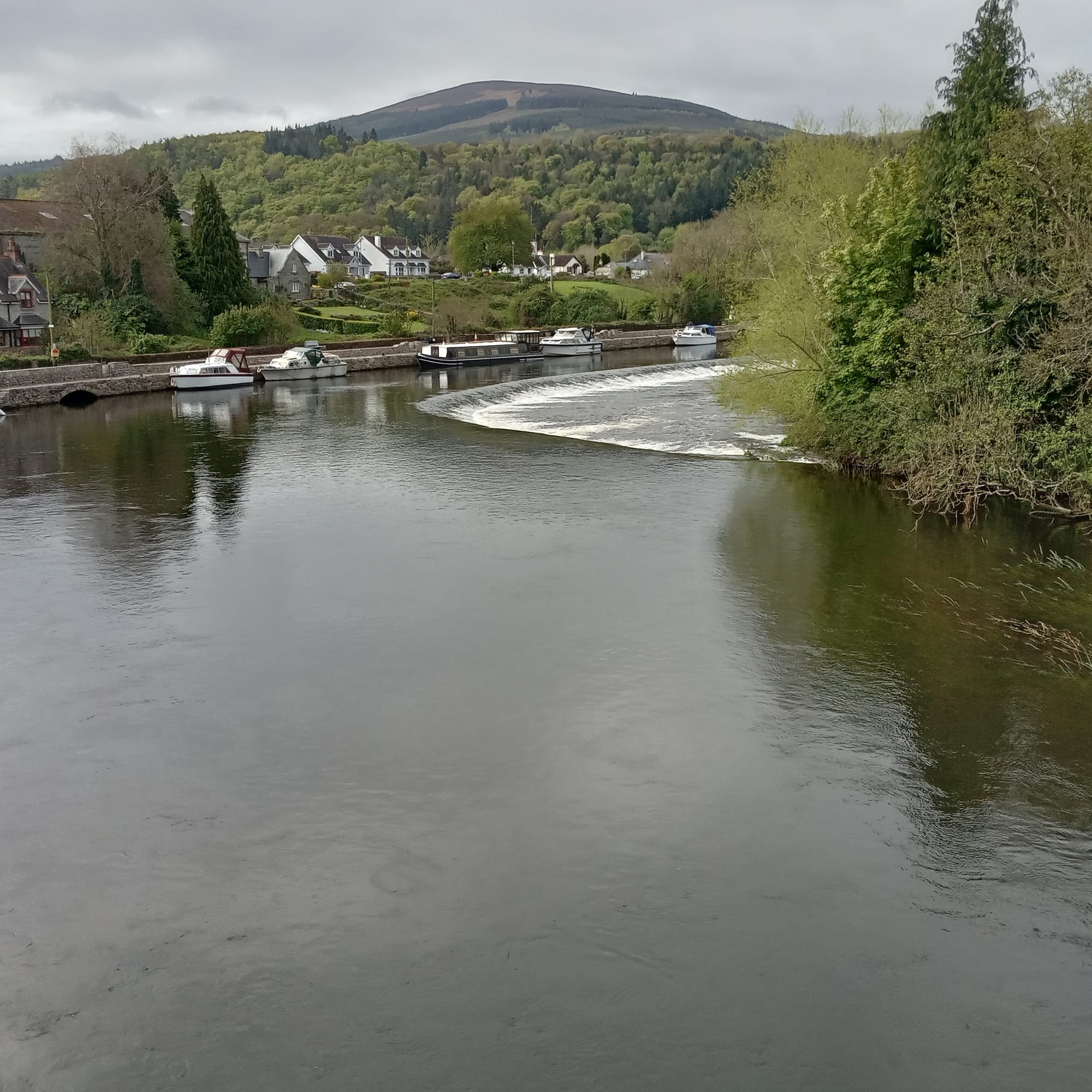 2024 04 25th River Barrow Graiguenamanagh, south to Mount Brandon